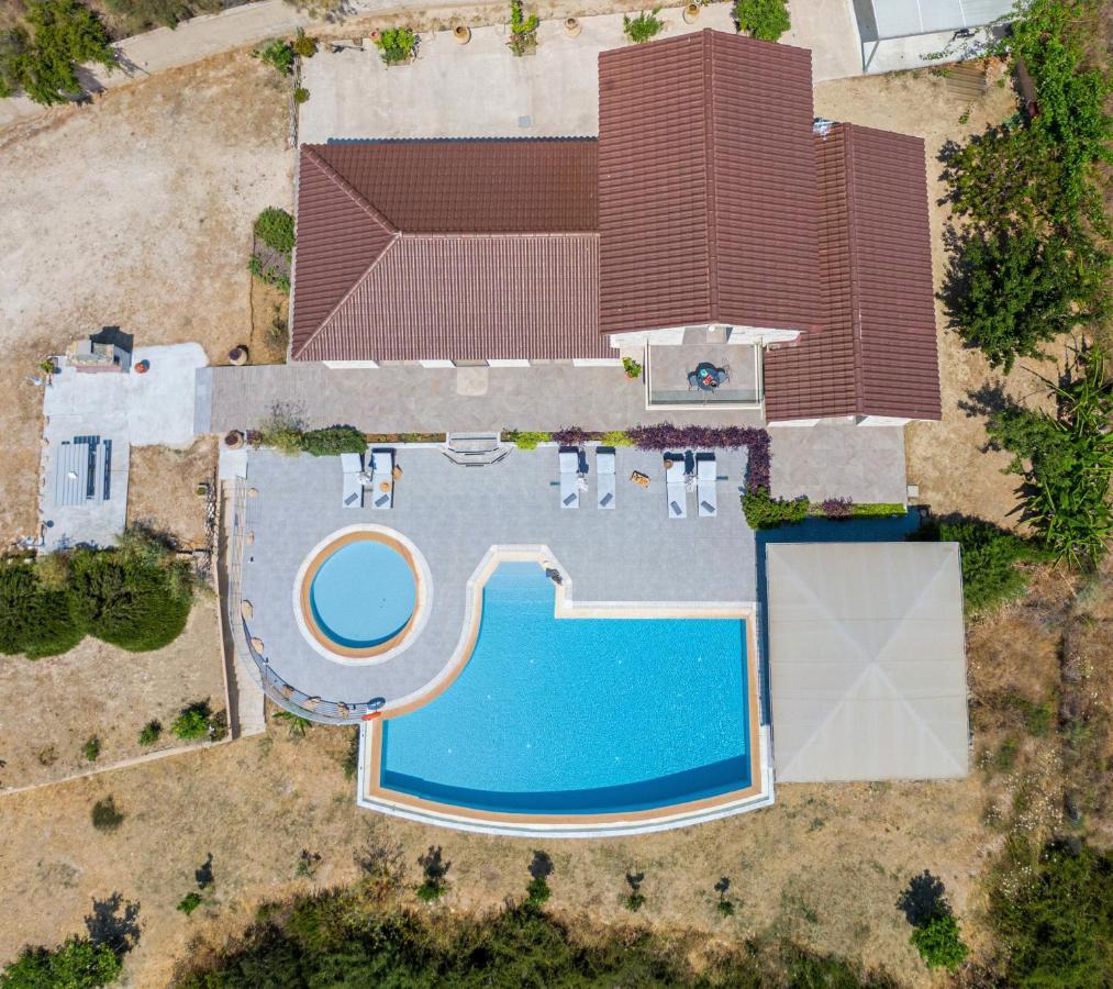 Kaminia Blu Villa Ratzaklion Exterior photo